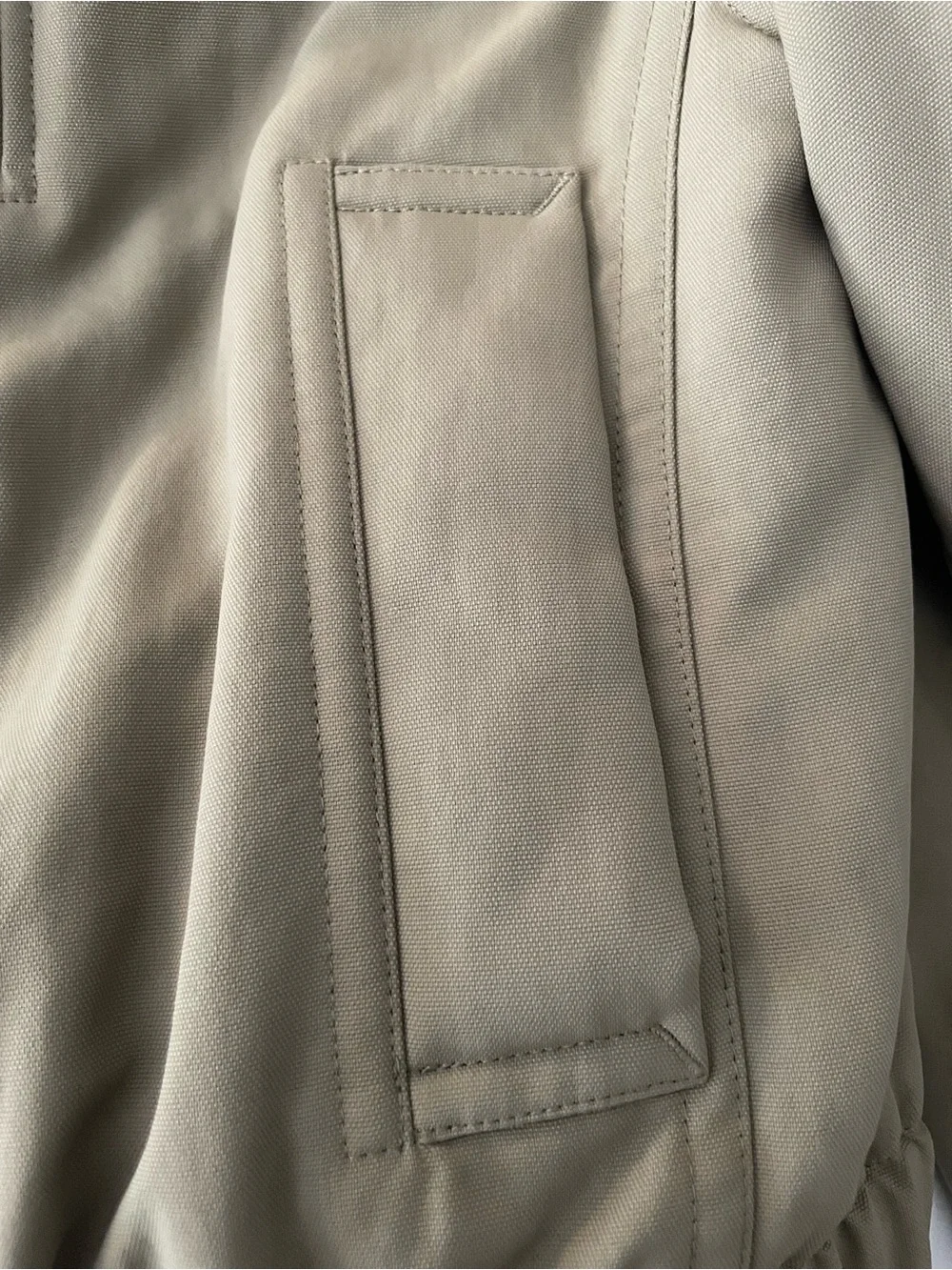 Vince Lightweight Bomber Jacket in light army green size xs - Picture 10 of 12